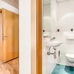 Haus Capricorn - Garten - Bergdorf 1423m דירה גרגלן