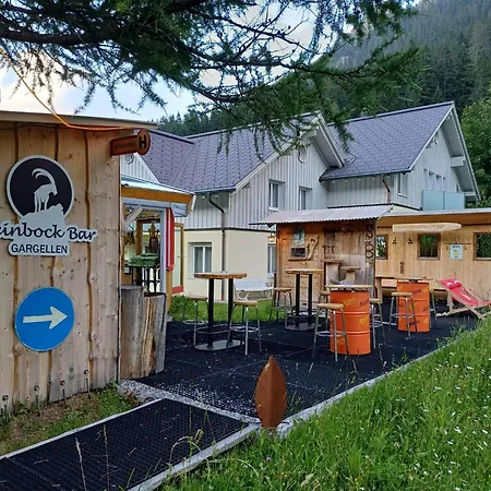 Haus Capricorn - Garten - Bergdorf 1423m * Gargellen