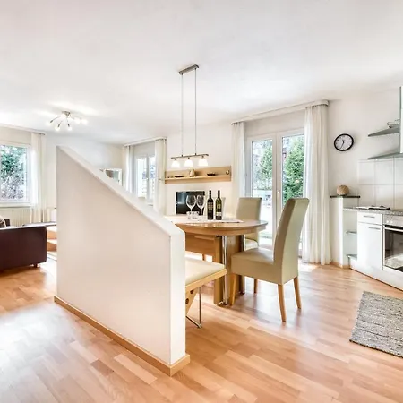 Haus Capricorn - Garten - Bergdorf 1423m